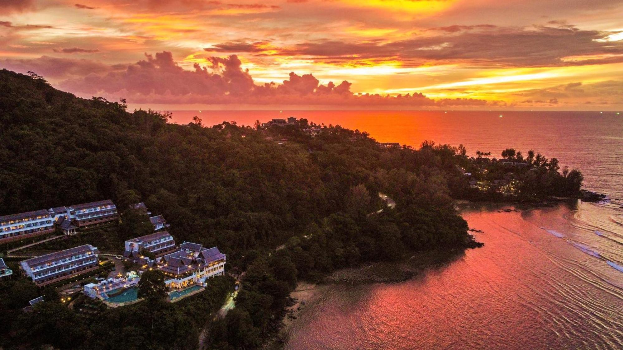 Namaka Resort Kamala المظهر الخارجي الصورة Sunset at the resort